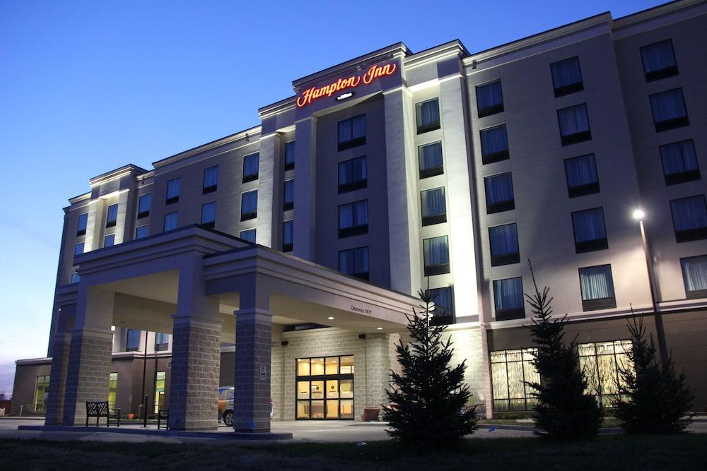 Hampton Inn By Hilton Winnipeg Exterior photo