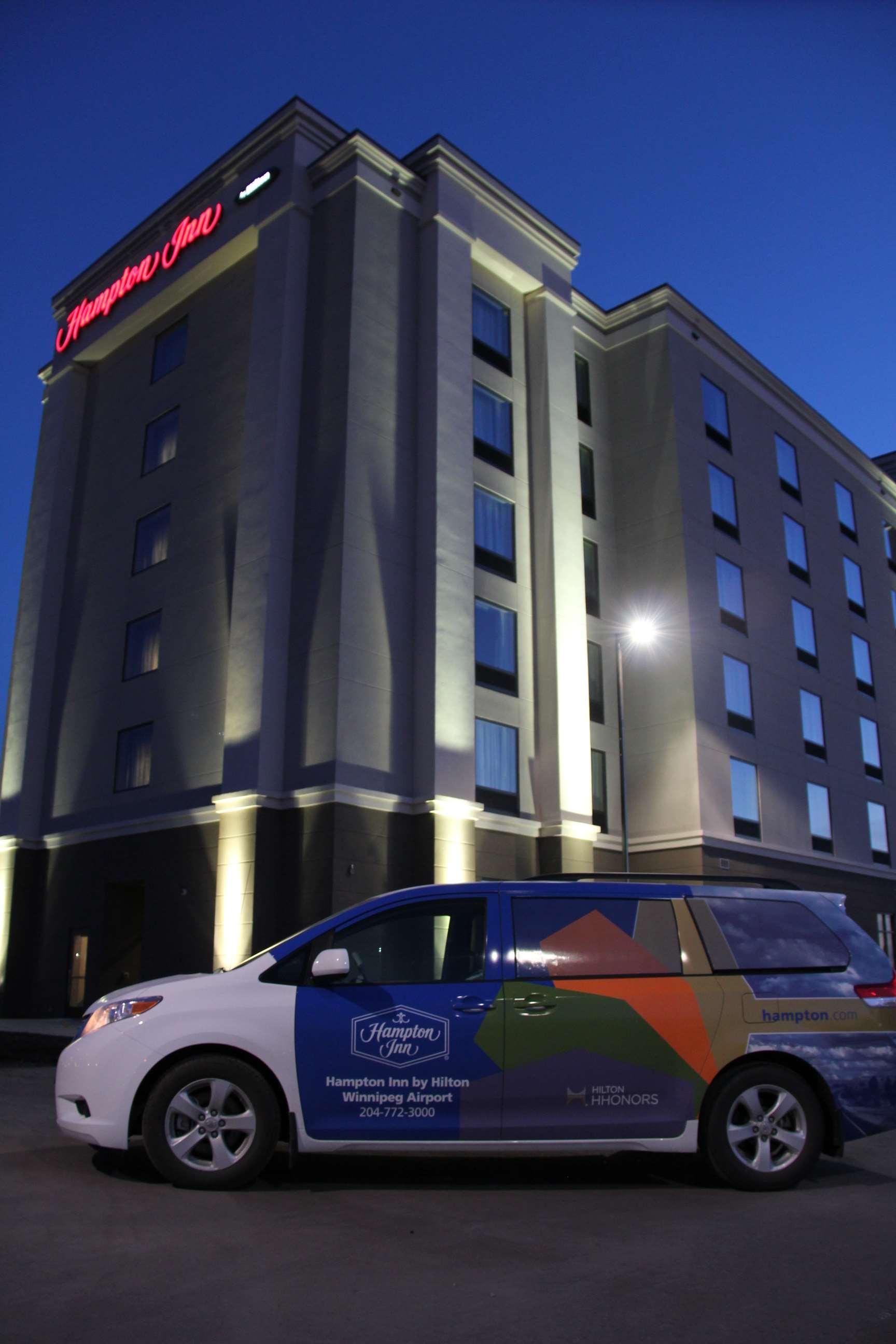 Hampton Inn By Hilton Winnipeg Exterior photo